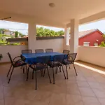 Apartament Marija I Boris *